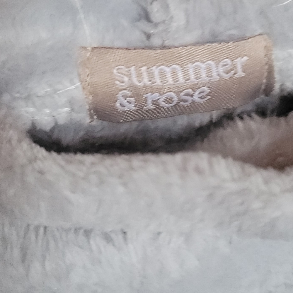 Summer & Rose Plush Grey -Blue Robe. New - Picture 4 of 4